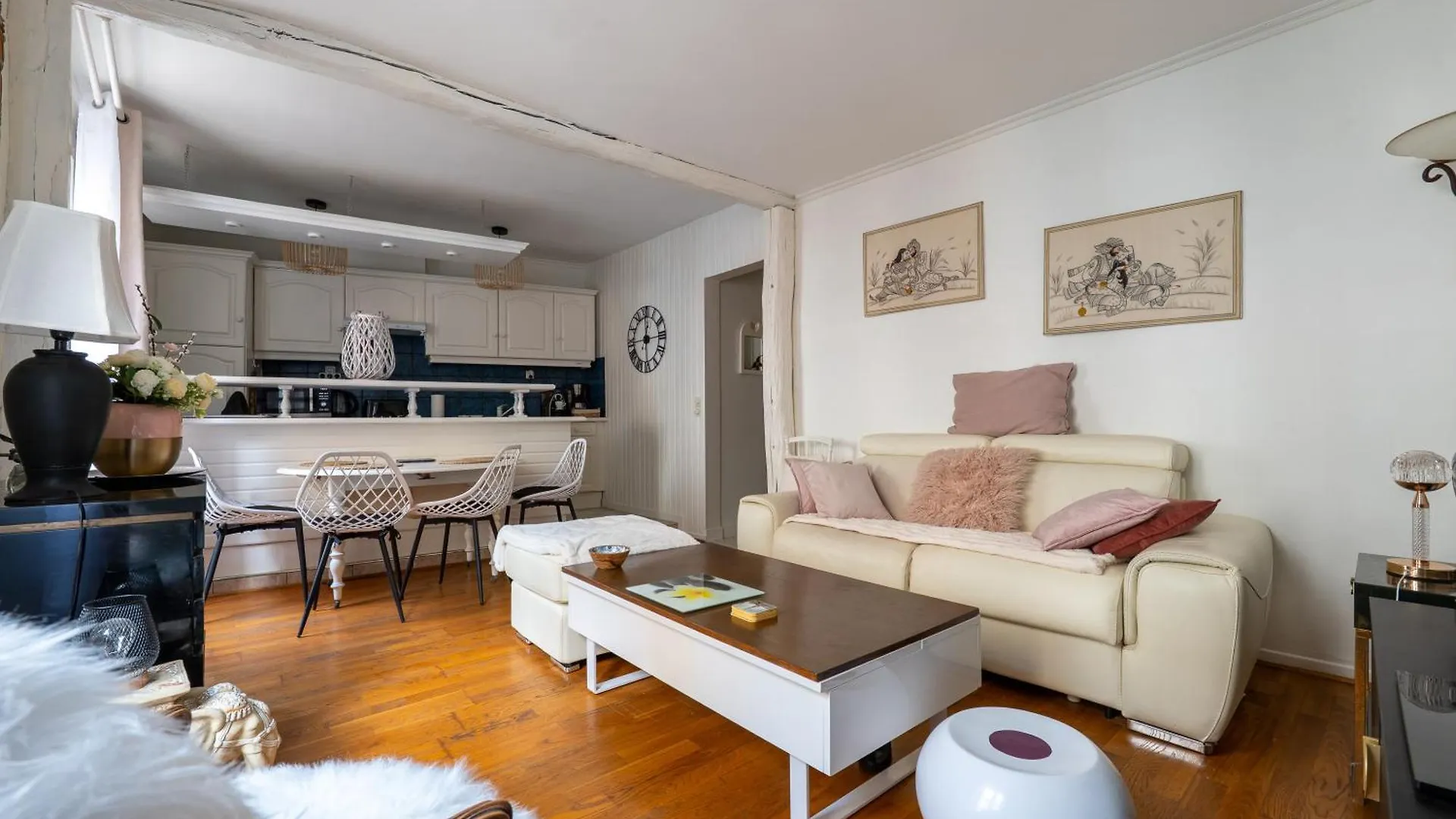 Heart Of Montmartre Air Conditioned Apartment Parijs