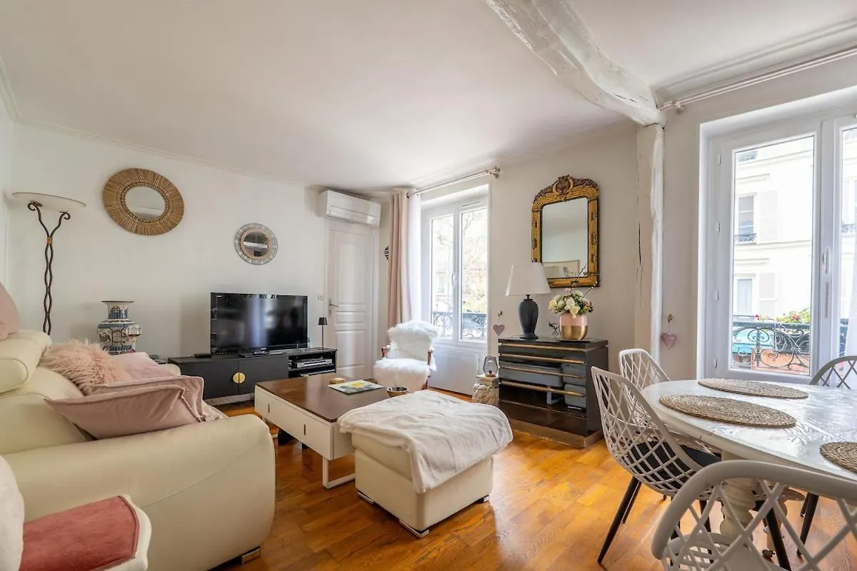 Heart Of Montmartre Air Conditioned Apartment Parijs